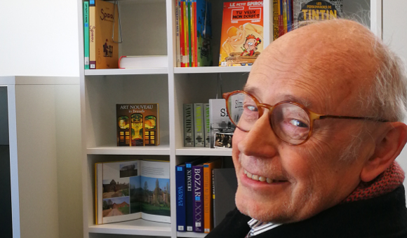 (c) DGCFRW - Jacques De Decker in "seiner" Belgien-Leselounge der Uni Paderborn
